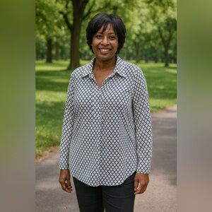 Talbots‎ Monochrome Geometric Button-Down Shirt